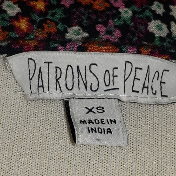 Patrons of Peace floral patterned crop top. Sz XS.  Gathered waist, ruffles. EUC - Picture 5 of 5